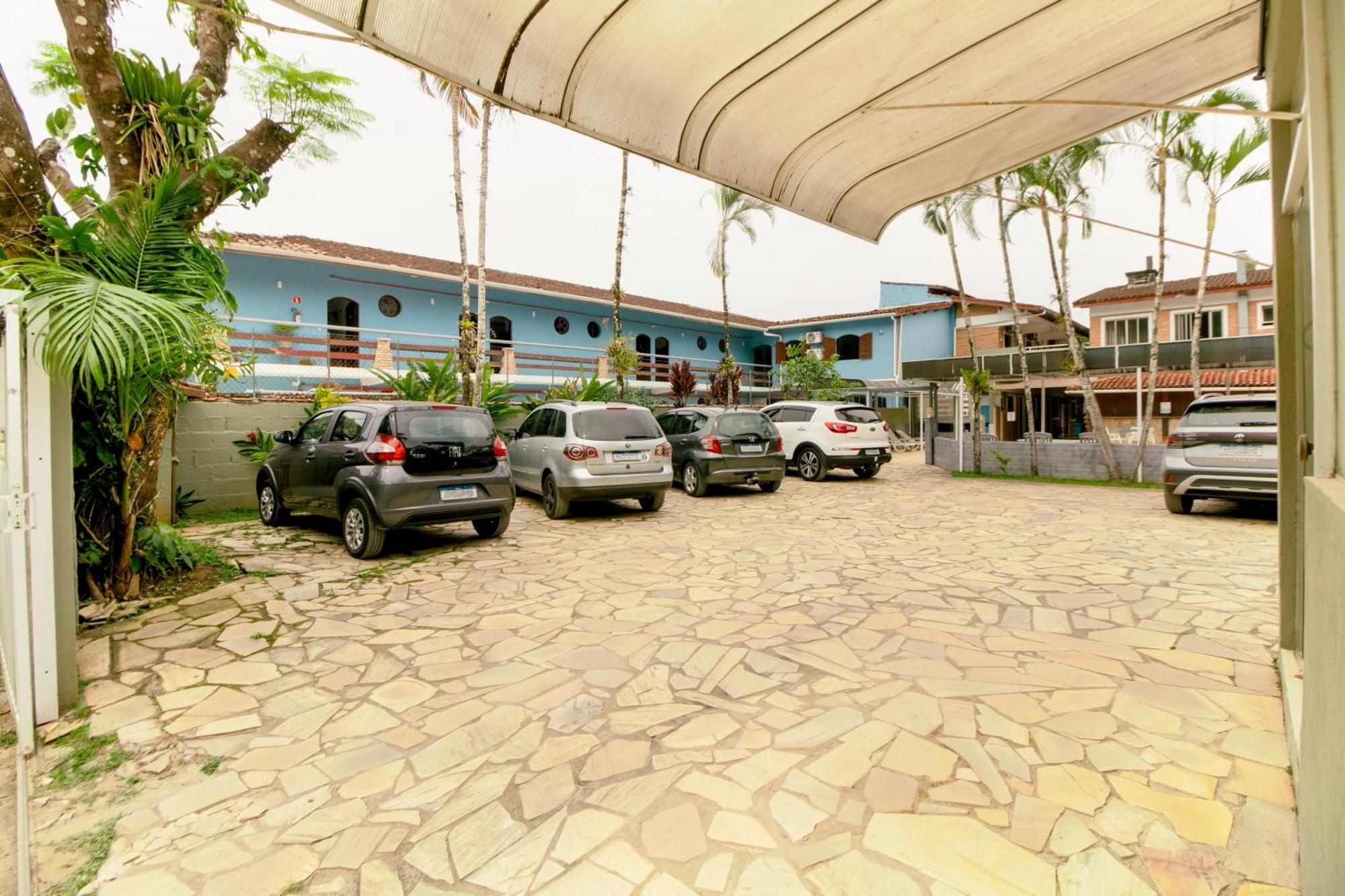 Velinn Pousada Ubatuba Tropical Exterior photo
